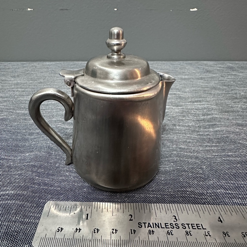 VINTAGE RESTAURANT STYLE HALCOWARE STAINLESS STEEL CREAMER PITCHER JAPAN